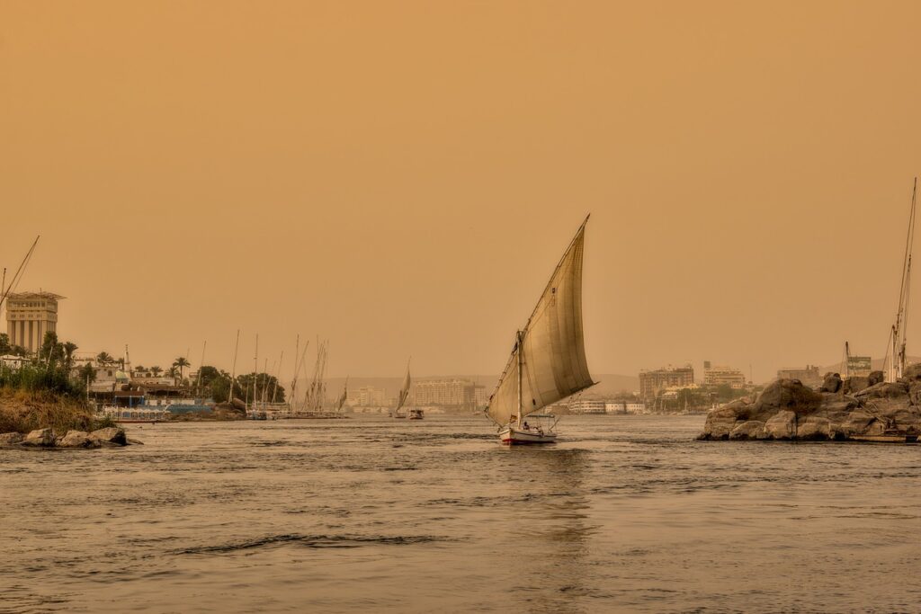 Nil Sonnenuntergang Lohnt sich eine Nilkreuzfahrt Vor- und Nachteile
